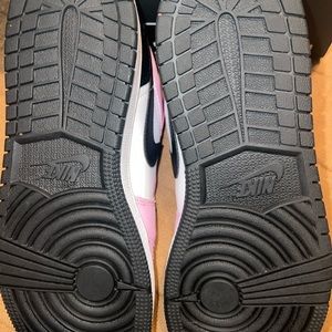 Jordan 1 Artic Pink Low